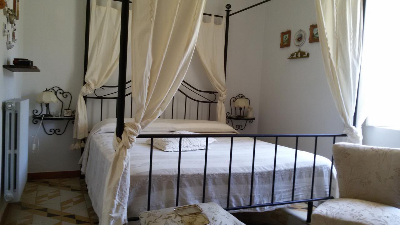 Villa Venezuela 1° Piano 马拉泰亚 外观 照片